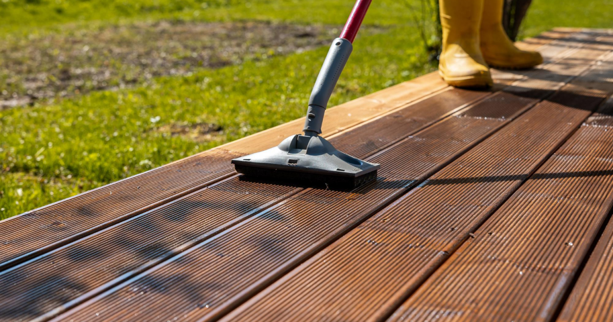 Tarasy drewniane - wiosenne porządki na tarasie